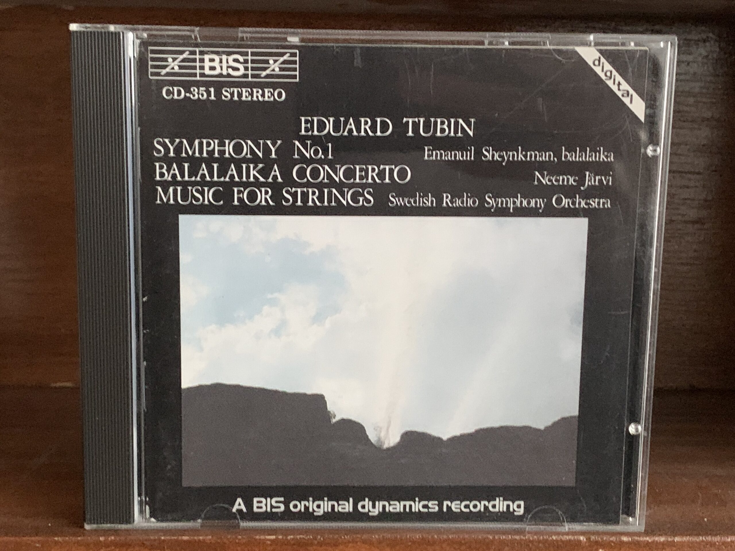 Eduard Tubin: Symphony No. 1 / Balalaika Concerto / Music for Strings